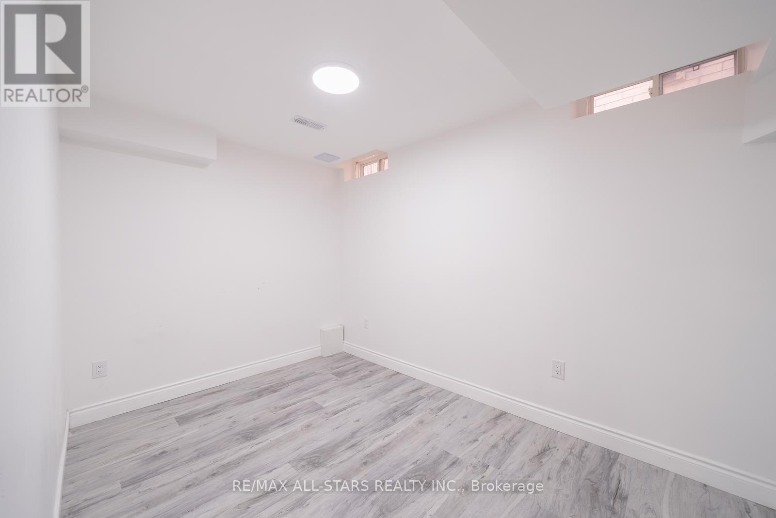 824 Millard Street, Whitchurch-Stouffville (Stouffville), Ontario  L4A 0B6 - Photo 36 - N12444903