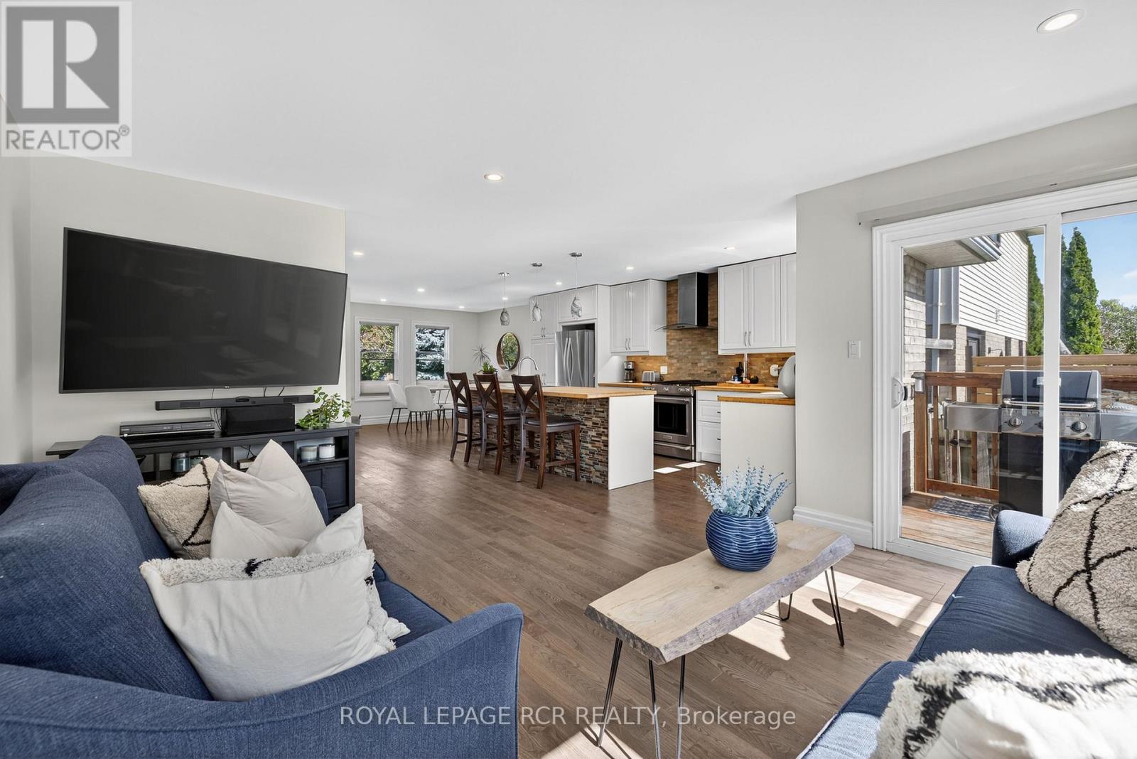 33 Summerhill Road, East Gwillimbury (Holland Landing), Ontario  L9N 1C6 - Photo 15 - N12444911