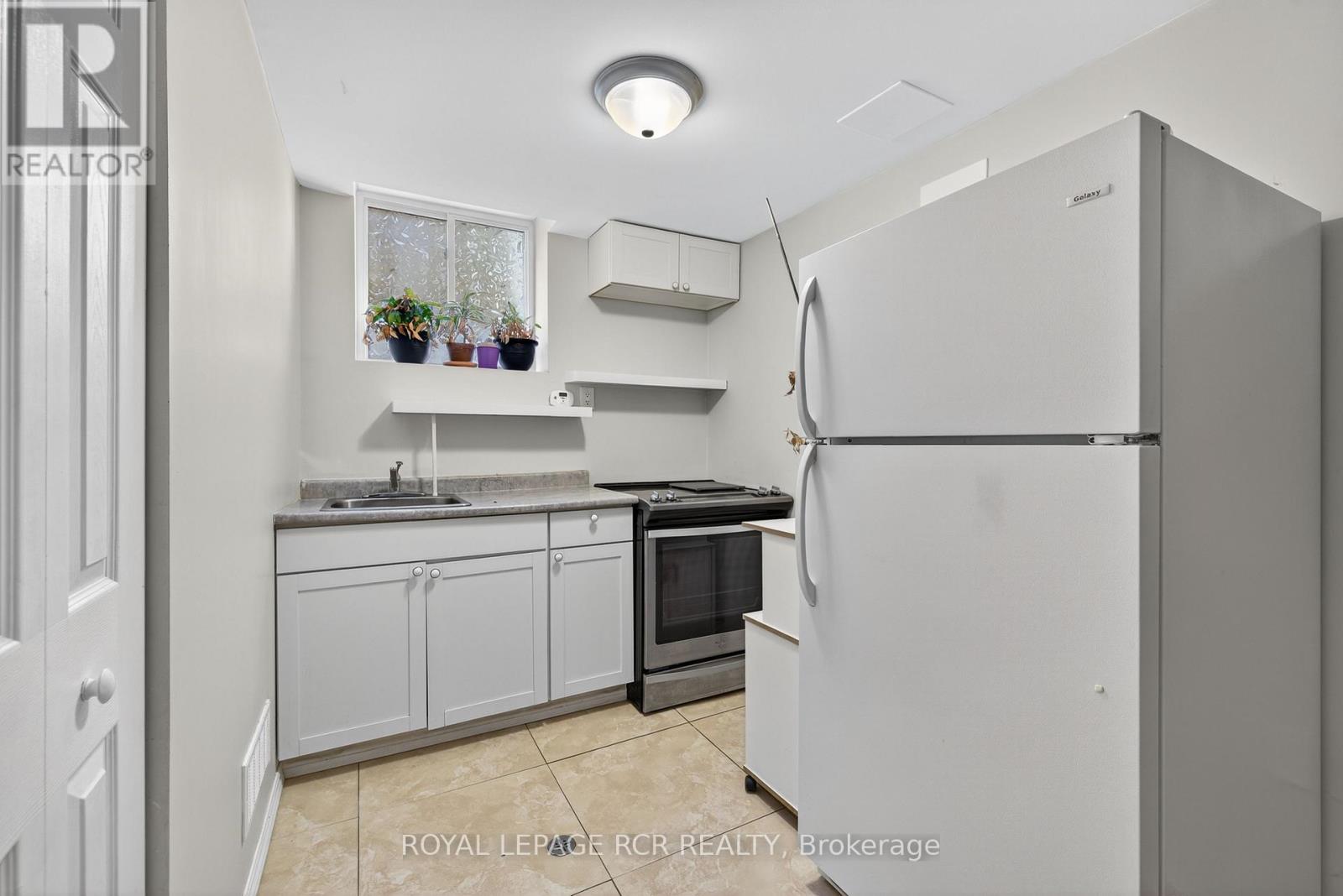 33 Summerhill Road, East Gwillimbury (Holland Landing), Ontario  L9N 1C6 - Photo 22 - N12444911