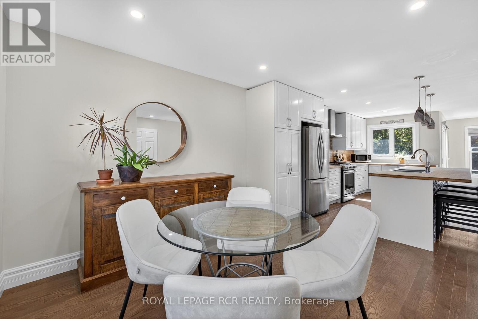 33 Summerhill Road, East Gwillimbury (Holland Landing), Ontario  L9N 1C6 - Photo 7 - N12444911
