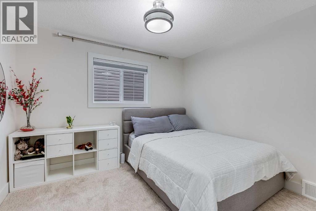 4 Legacy Court Se, Calgary, Alberta  T2X 2E6 - Photo 30 - A2247027
