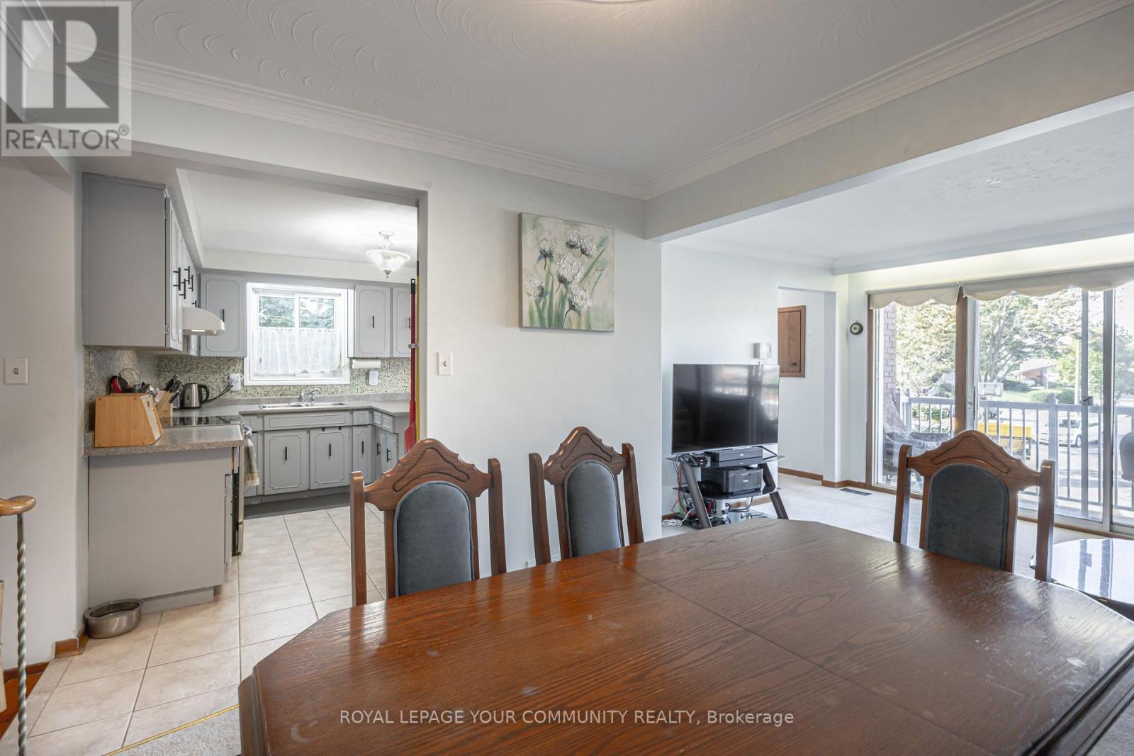 18 Loomis Court, Toronto (York University Heights), Ontario  M3J 1P8 - Photo 22 - W12444913