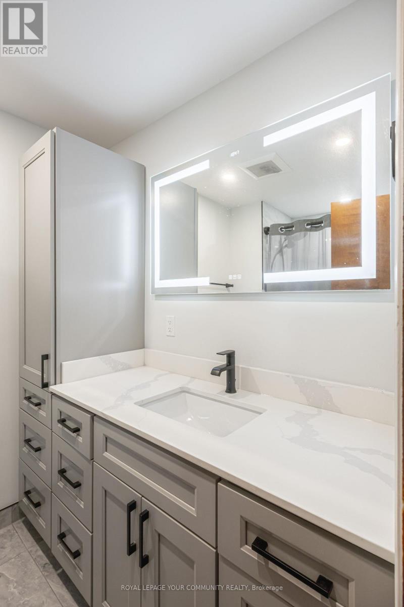 18 Loomis Court, Toronto (York University Heights), Ontario  M3J 1P8 - Photo 23 - W12444913