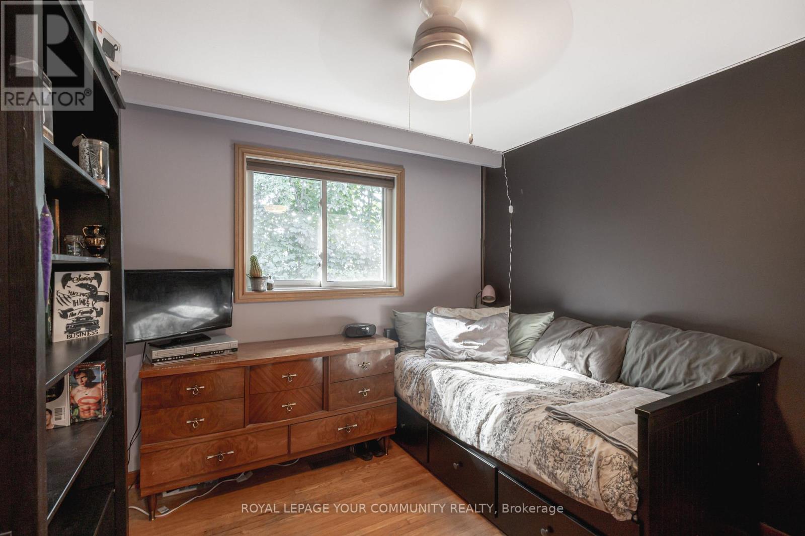 18 Loomis Court, Toronto (York University Heights), Ontario  M3J 1P8 - Photo 25 - W12444913
