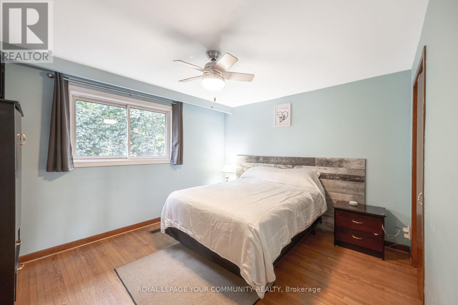 18 Loomis Court, Toronto (York University Heights), Ontario  M3J 1P8 - Photo 27 - W12444913