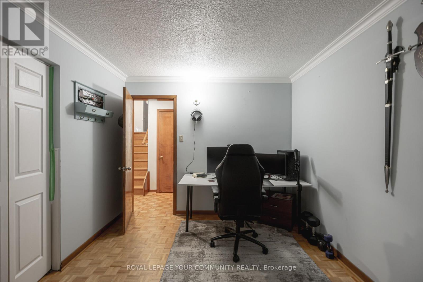 18 Loomis Court, Toronto (York University Heights), Ontario  M3J 1P8 - Photo 34 - W12444913