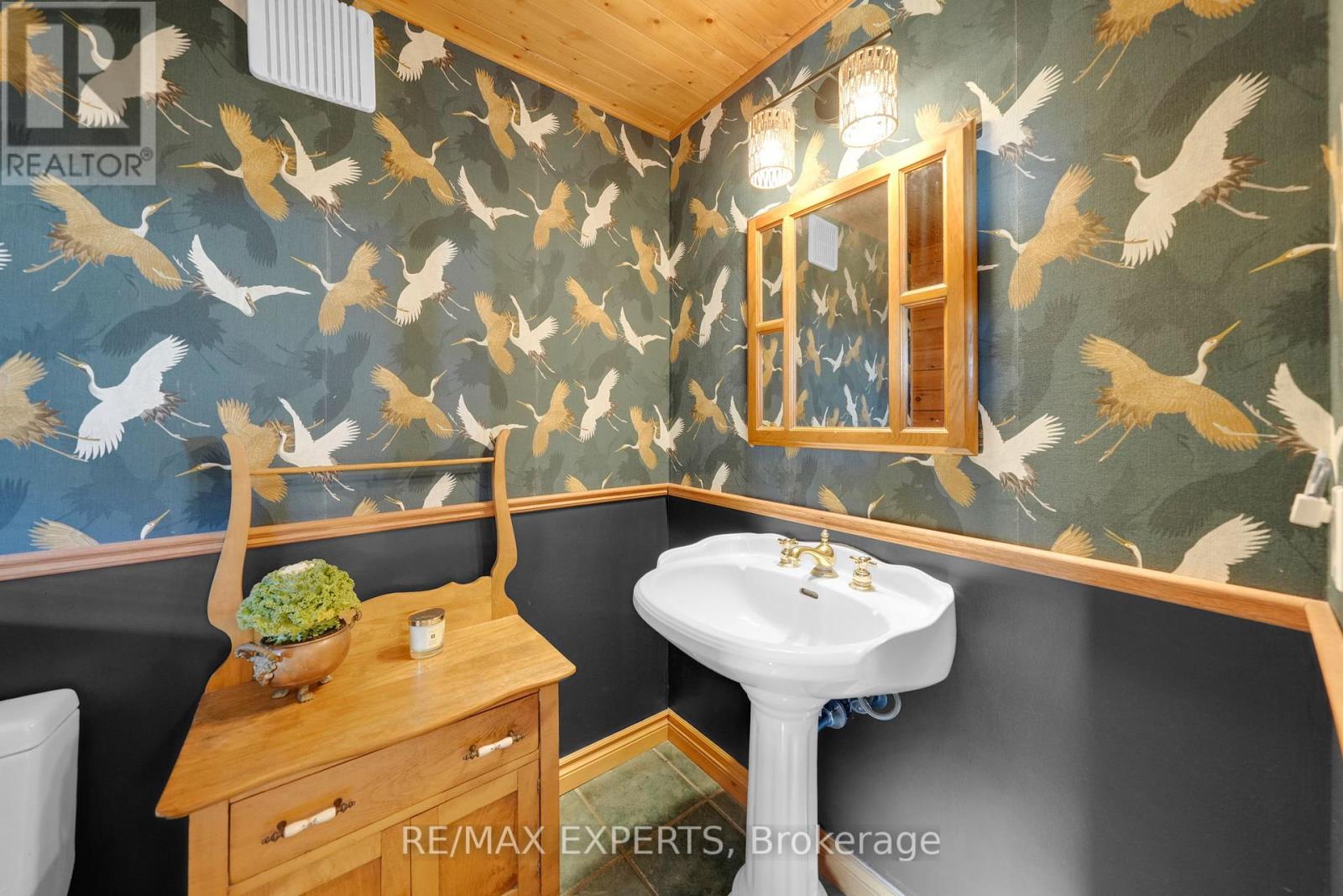 15481 Mount Wolfe Road, Caledon, Ontario  L7E 3P3 - Photo 12 - W12444920
