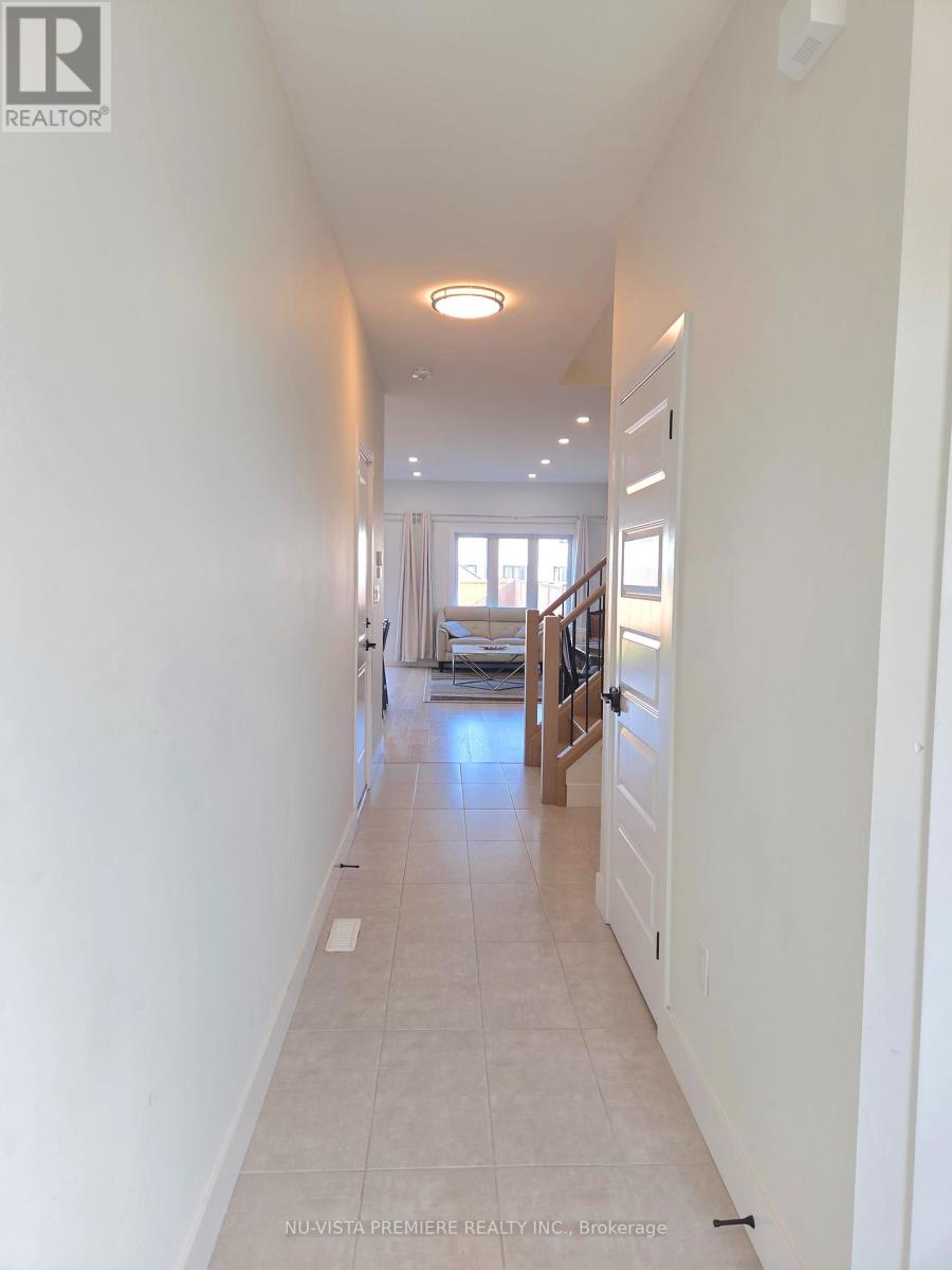 184 Doan Drive, Middlesex Centre, Ontario  N0L 1R0 - Photo 8 - X12444961