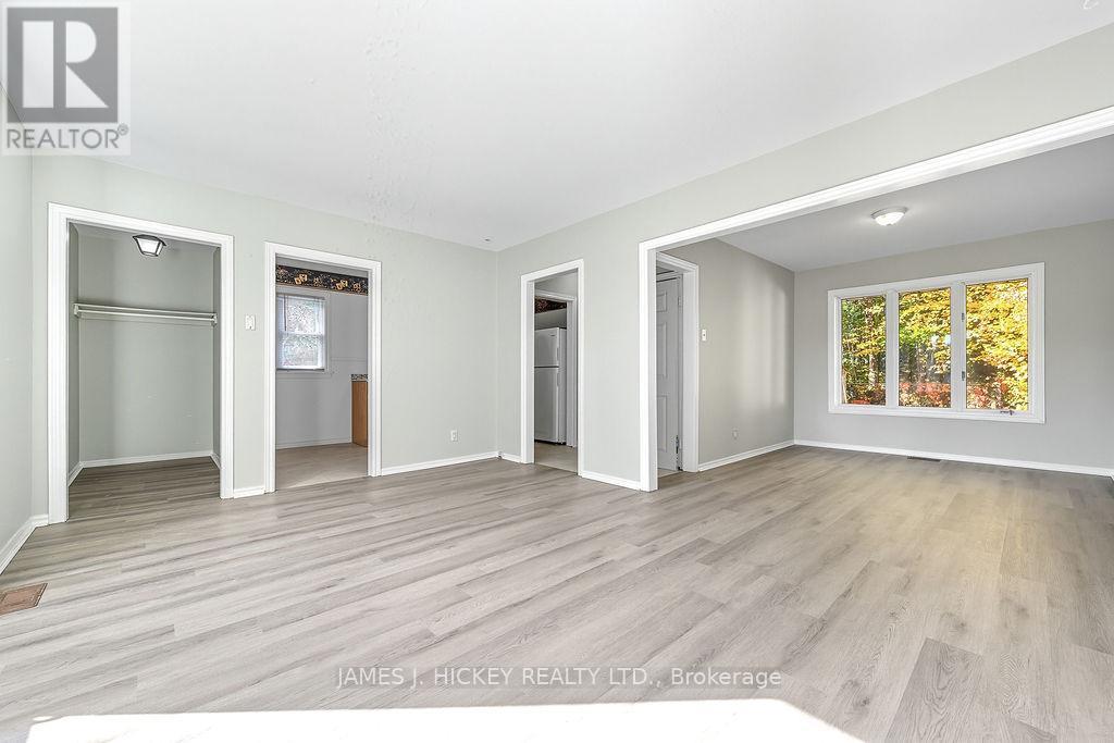 13 Thomson Crescent, Deep River, Ontario  K0J 1P0 - Photo 13 - X12444939