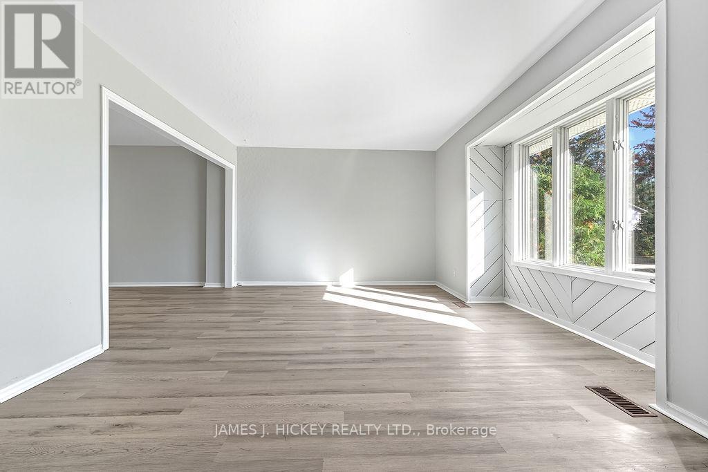 13 Thomson Crescent, Deep River, Ontario  K0J 1P0 - Photo 7 - X12444939