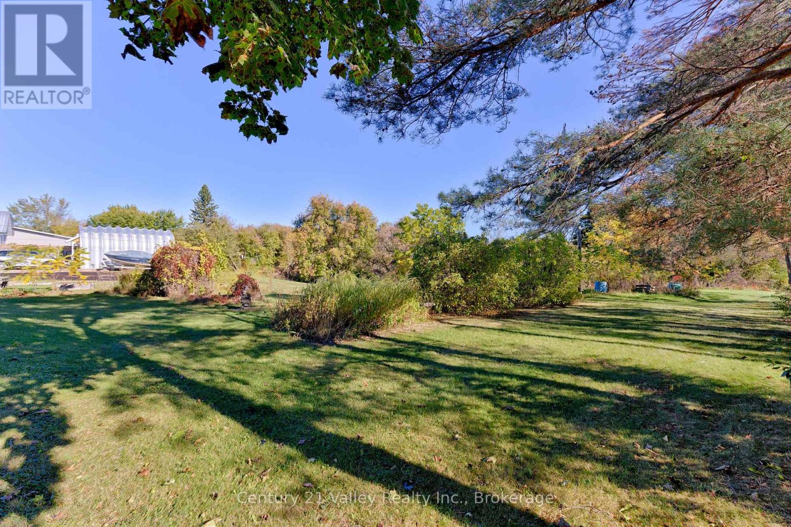 405 Moore Street, Renfrew, Ontario  K7V 1L8 - Photo 14 - X12444965