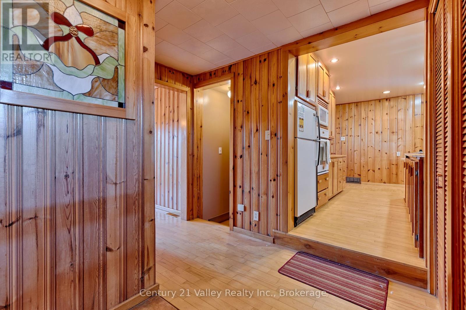 405 Moore Street, Renfrew, Ontario  K7V 1L8 - Photo 23 - X12444965