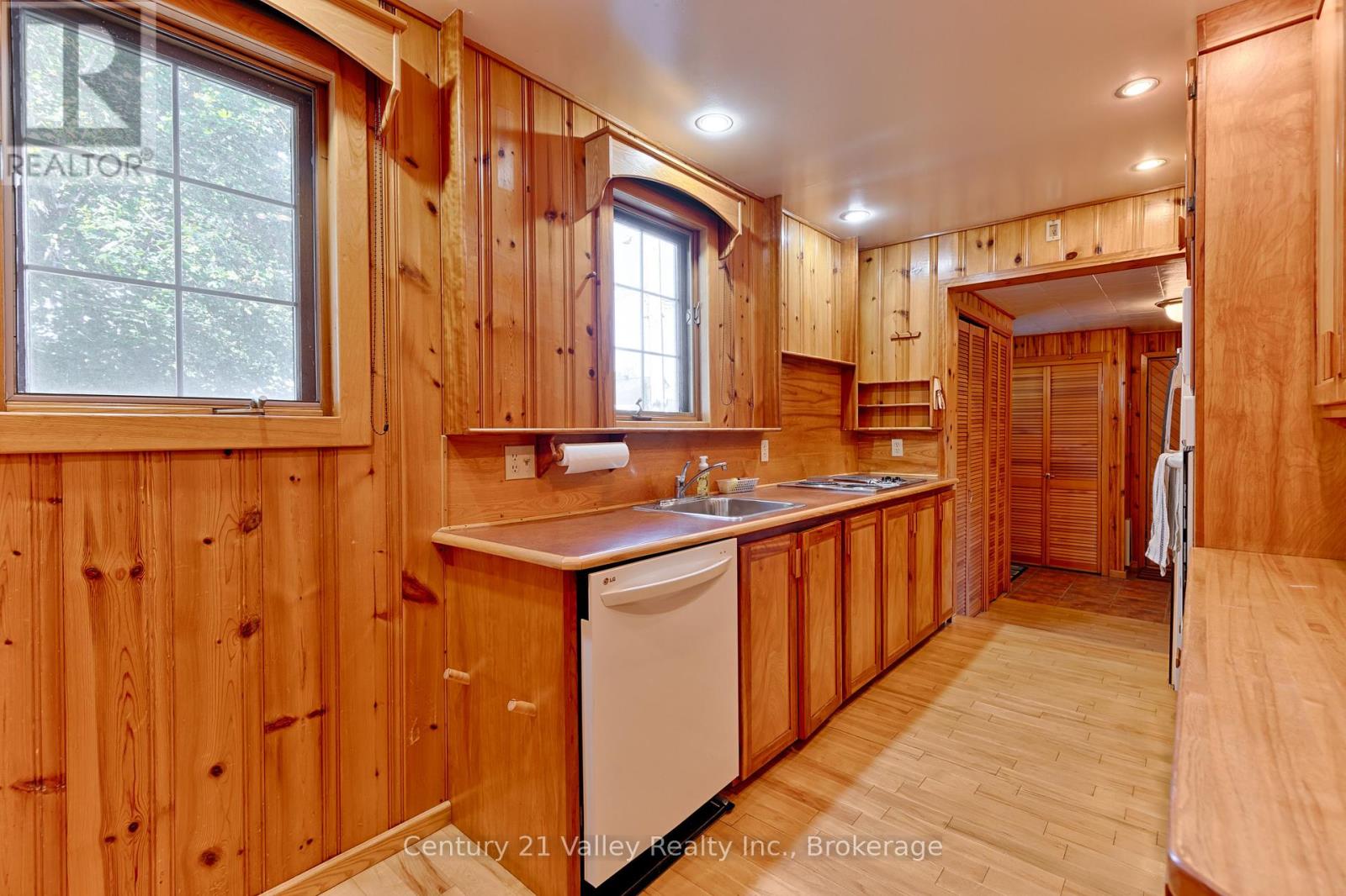 405 Moore Street, Renfrew, Ontario  K7V 1L8 - Photo 27 - X12444965