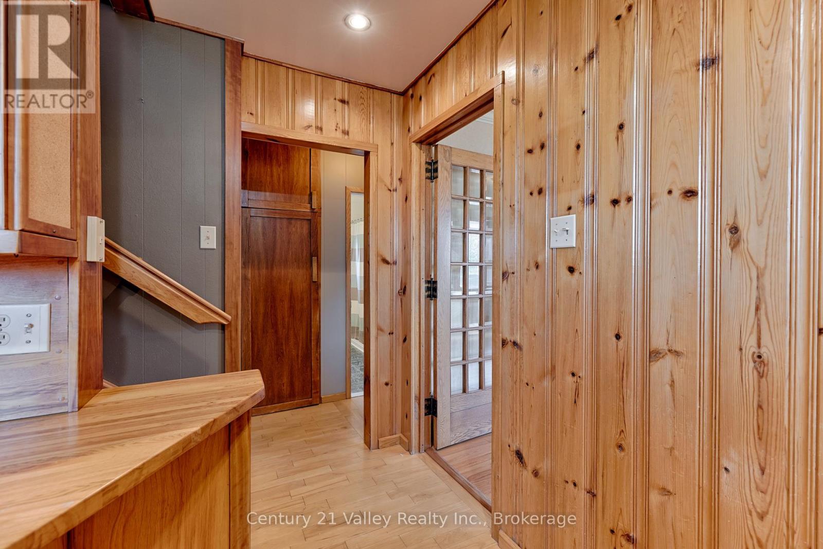 405 Moore Street, Renfrew, Ontario  K7V 1L8 - Photo 28 - X12444965