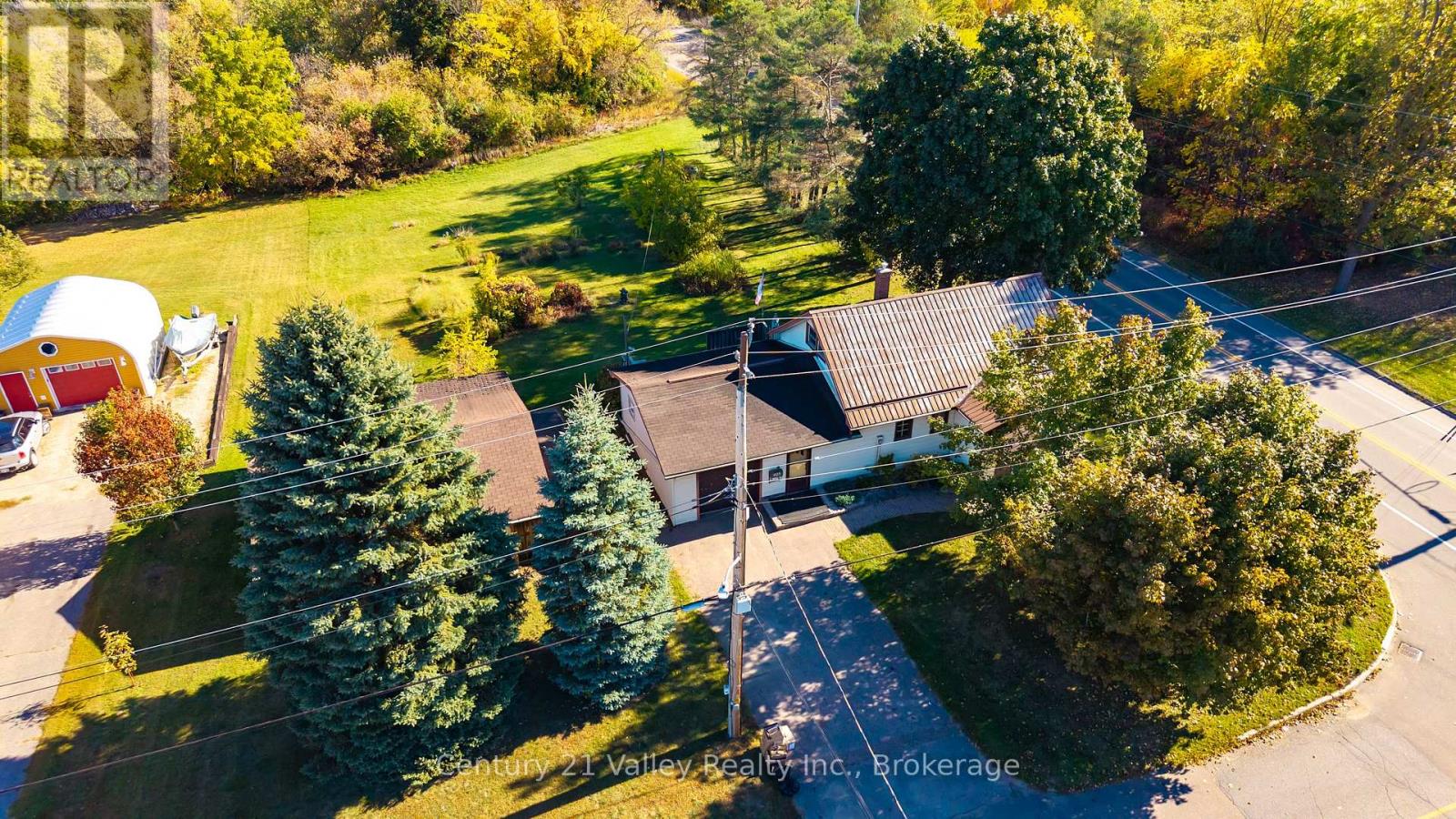 405 Moore Street, Renfrew, Ontario  K7V 1L8 - Photo 3 - X12444965