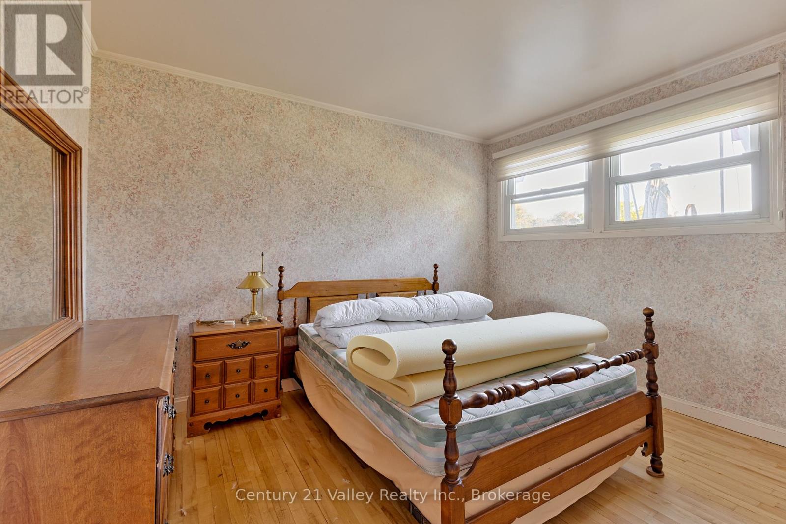 405 Moore Street, Renfrew, Ontario  K7V 1L8 - Photo 43 - X12444965