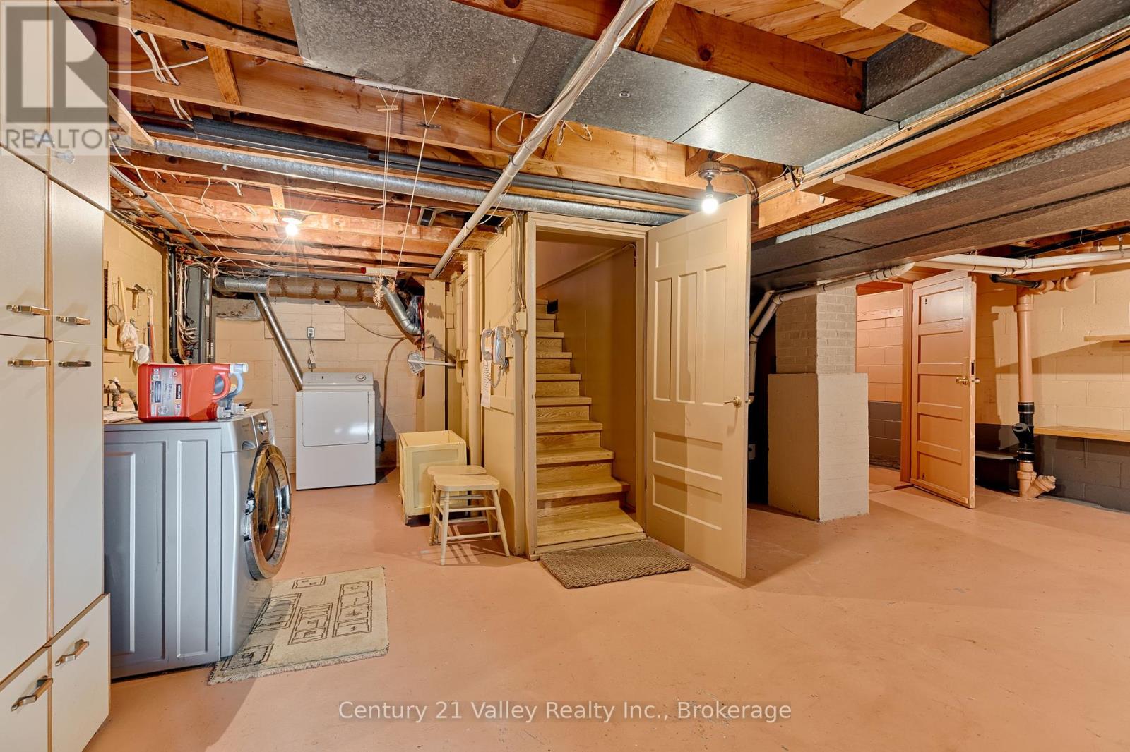 405 Moore Street, Renfrew, Ontario  K7V 1L8 - Photo 45 - X12444965