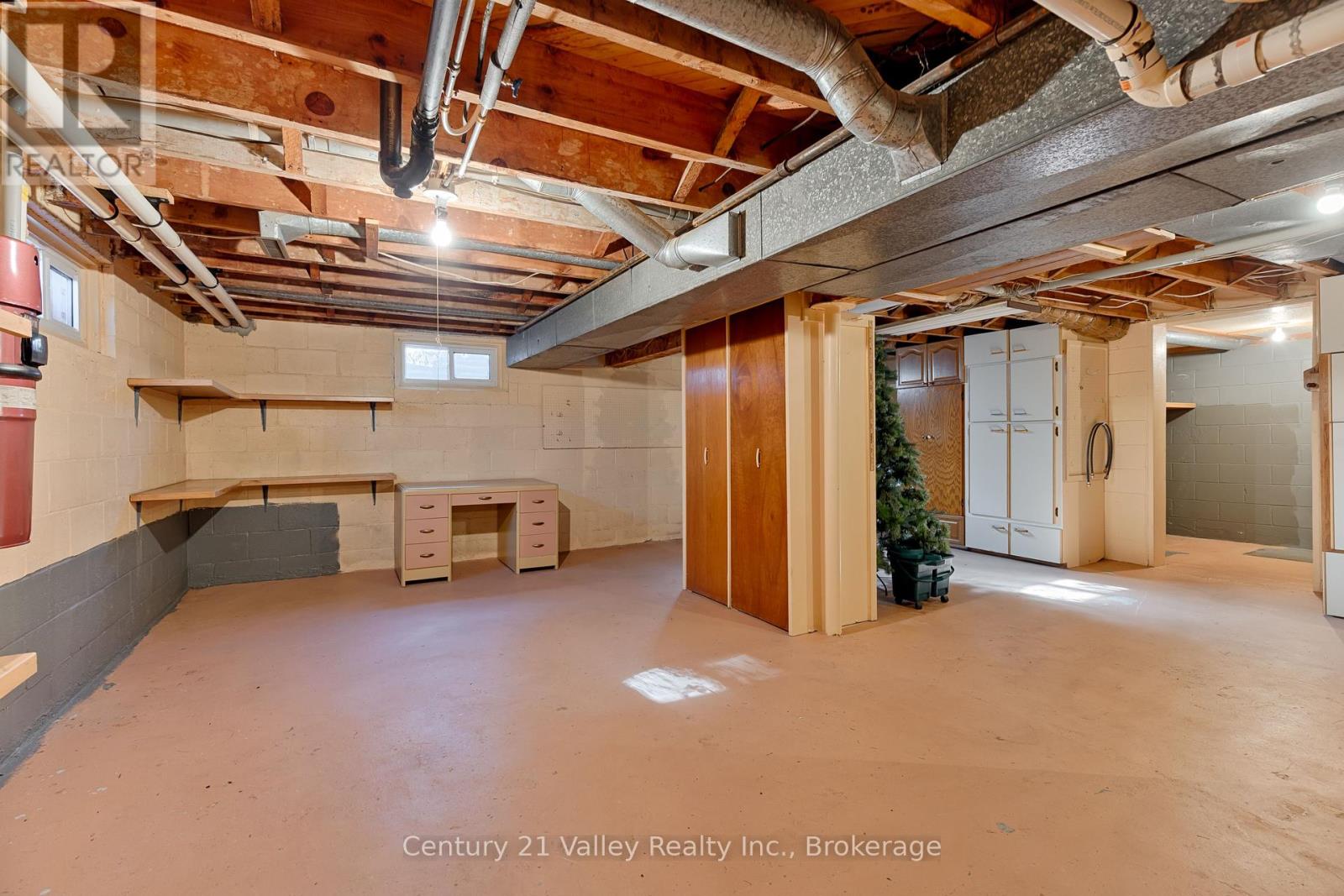 405 Moore Street, Renfrew, Ontario  K7V 1L8 - Photo 49 - X12444965