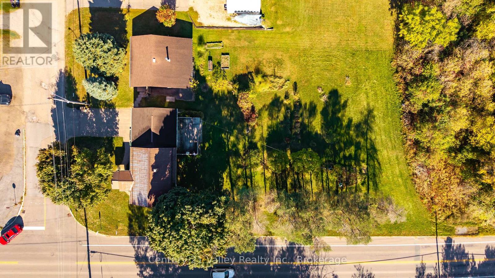 405 Moore Street, Renfrew, Ontario  K7V 1L8 - Photo 6 - X12444965