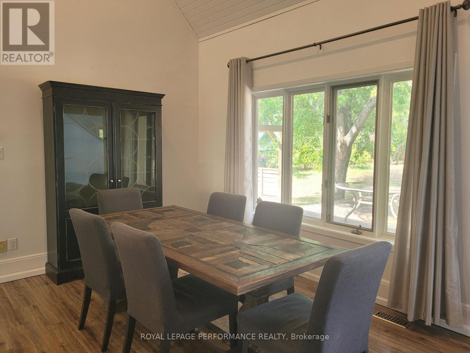 136b Glenncastle Drive, Ottawa, Ontario  K0A 1L0 - Photo 15 - X12444958