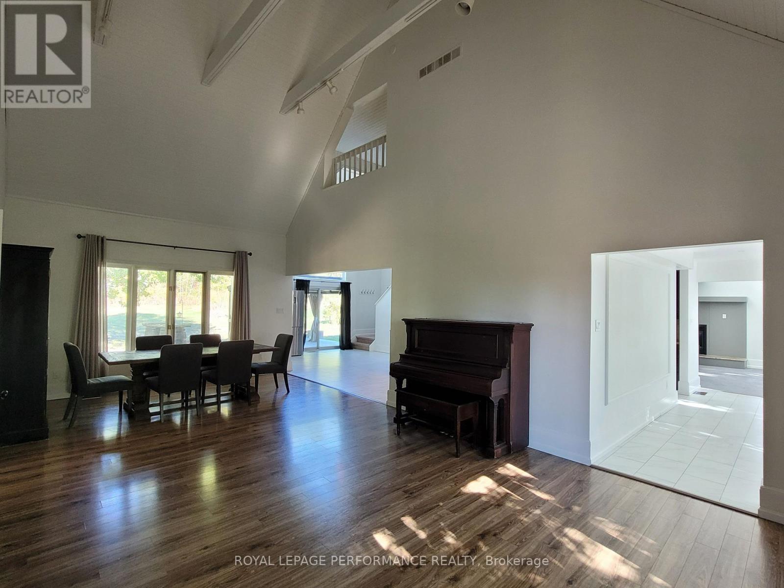 136b Glenncastle Drive, Ottawa, Ontario  K0A 1L0 - Photo 16 - X12444958
