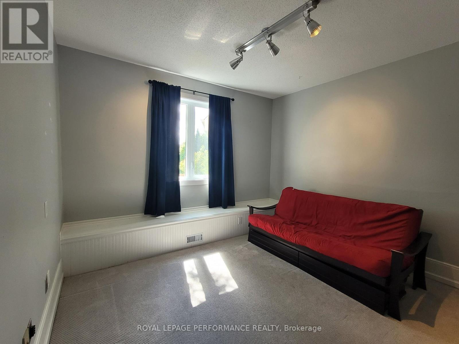 136b Glenncastle Drive, Ottawa, Ontario  K0A 1L0 - Photo 32 - X12444958