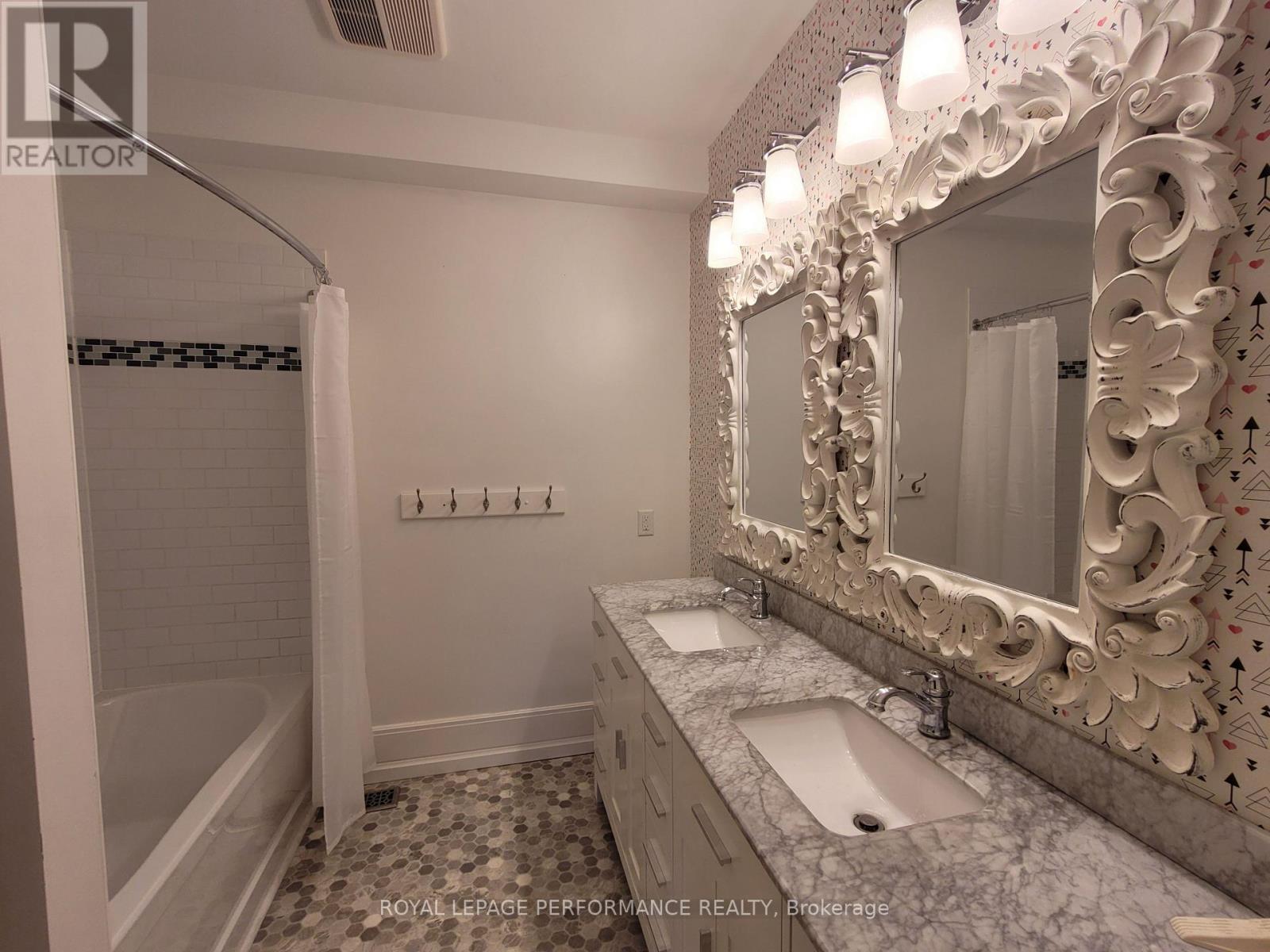136b Glenncastle Drive, Ottawa, Ontario  K0A 1L0 - Photo 33 - X12444958