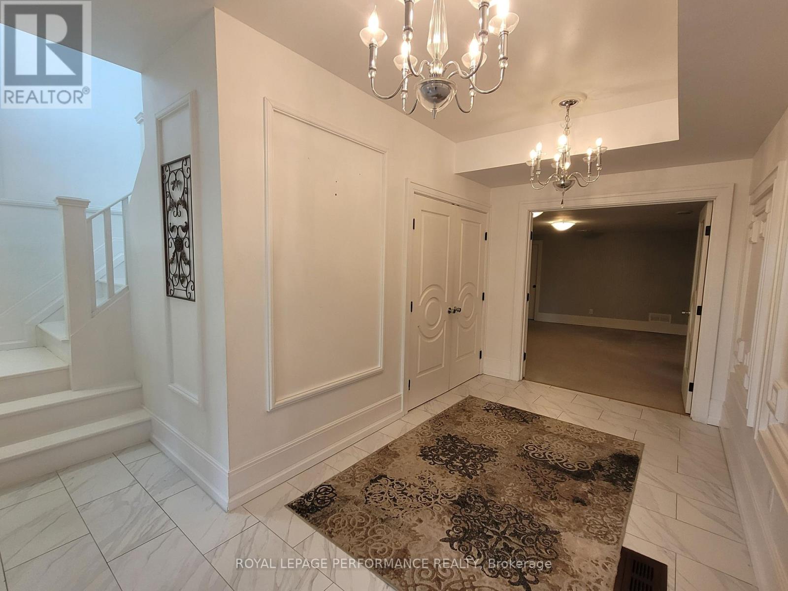 136b Glenncastle Drive, Ottawa, Ontario  K0A 1L0 - Photo 4 - X12444958