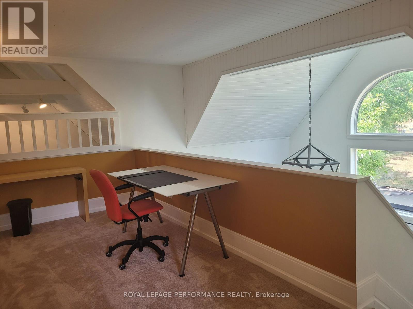 136b Glenncastle Drive, Ottawa, Ontario  K0A 1L0 - Photo 9 - X12444958