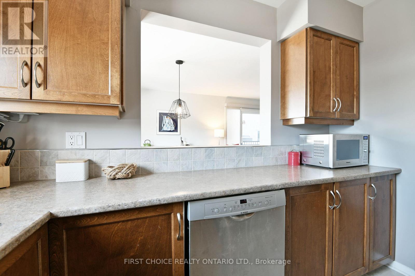 104 - 175 Woodbine Place, Ottawa, Ontario  K1S 5M8 - Photo 14 - X12444962