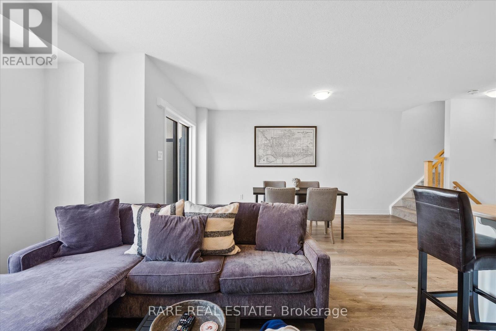 112 Dryden Lane, Hamilton (Mcquesten), Ontario  L8H 1L9 - Photo 14 - X12444901