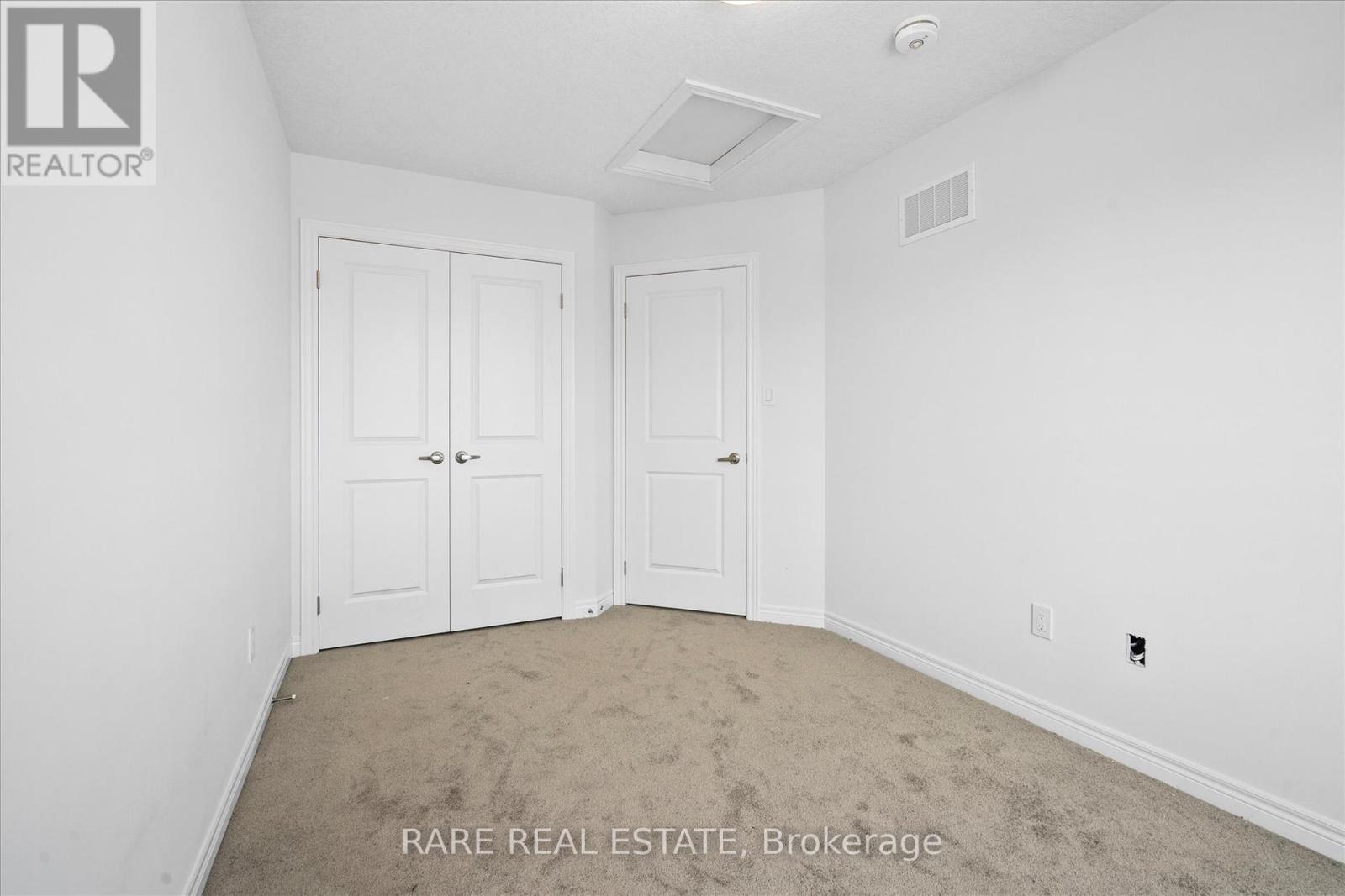 112 Dryden Lane, Hamilton (Mcquesten), Ontario  L8H 1L9 - Photo 20 - X12444901