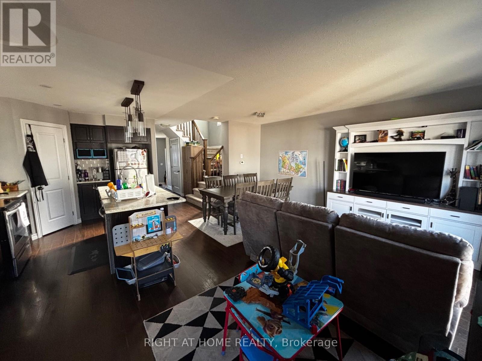 1427 Monarch Drive, Kingston, Ontario  K7P 0R9 - Photo 6 - X12444904
