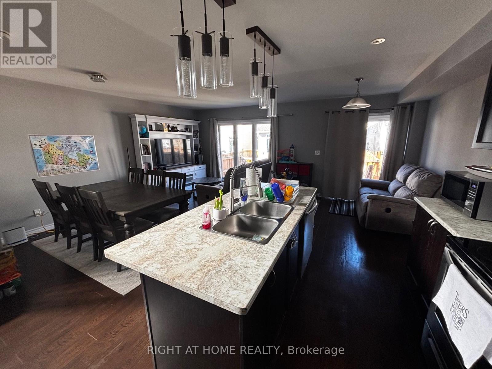 1427 Monarch Drive, Kingston, Ontario  K7P 0R9 - Photo 7 - X12444904