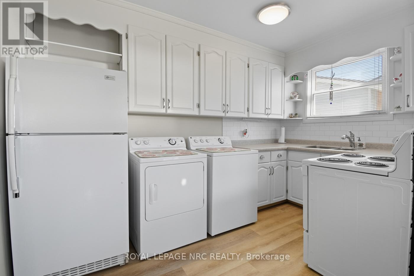 236 Johnston Street, Port Colborne, Ontario  L3K 1H5 - Photo 13 - X12444953