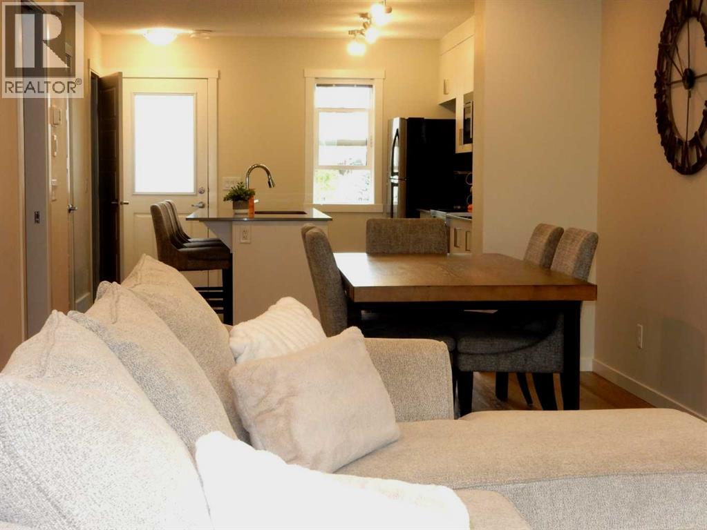 352 Cranbrook Square Se, Calgary, Alberta  T3M 3K8 - Photo 4 - A2261039