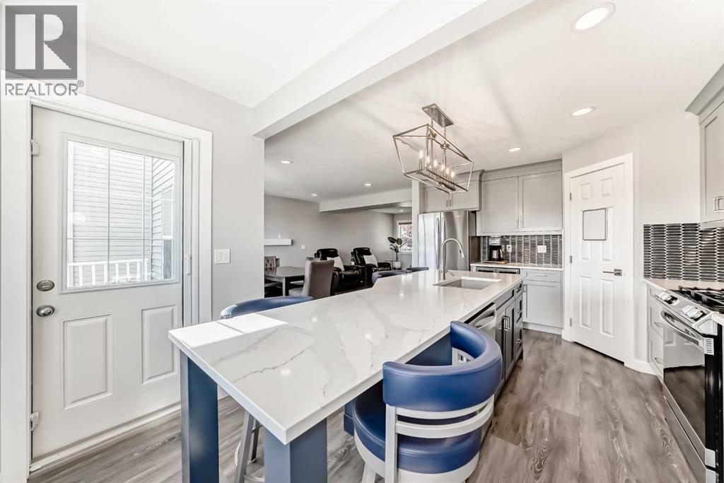 48 Bridleglen Road Sw, Calgary, Alberta  T2Y 3X5 - Photo 8 - A2261410