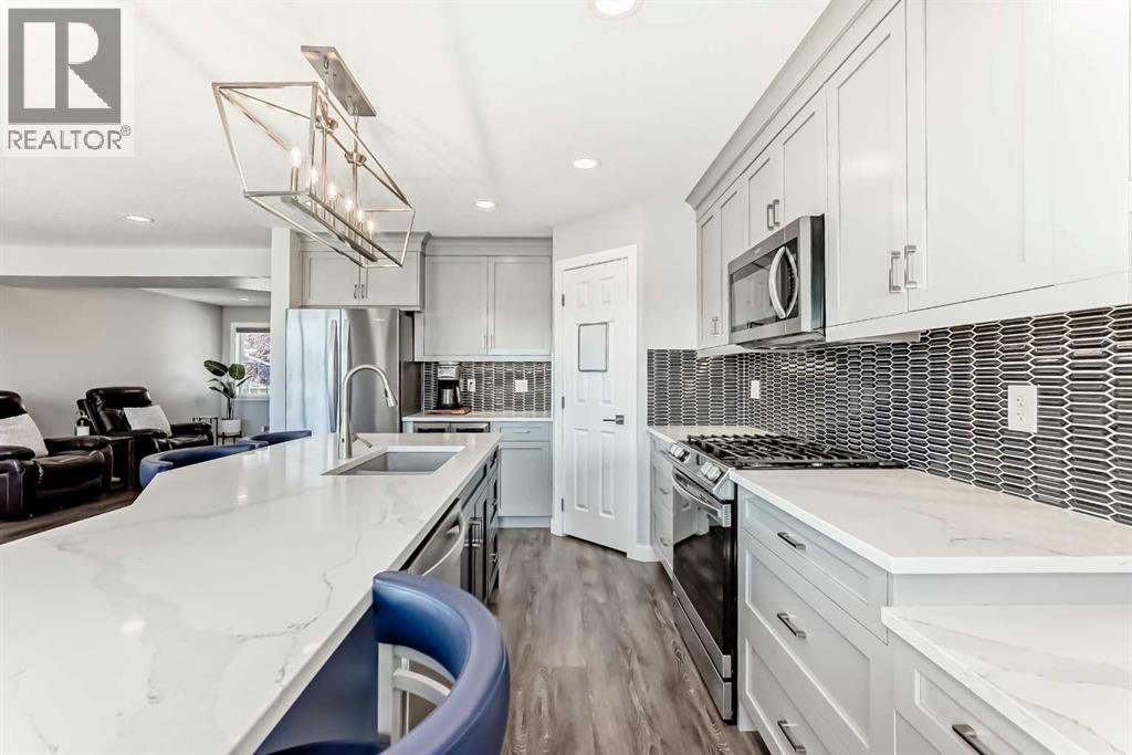 48 Bridleglen Road Sw, Calgary, Alberta  T2Y 3X5 - Photo 7 - A2261410