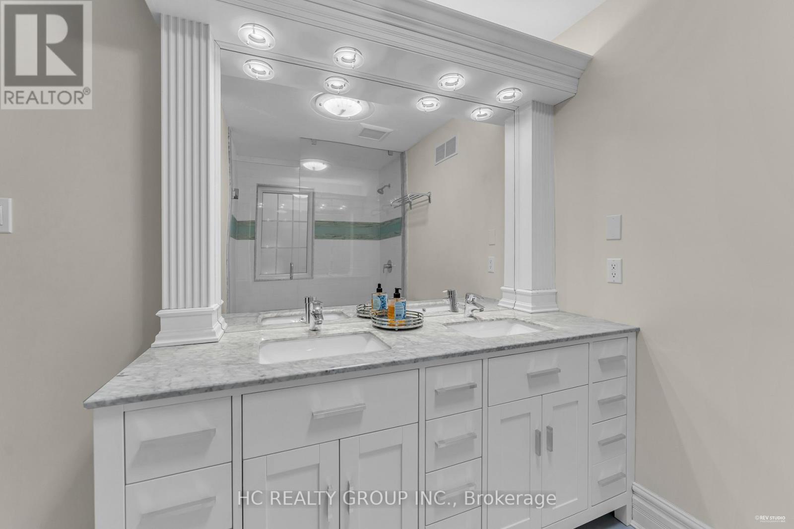 59 Elderberry Trail, Aurora, Ontario  L4G 6X1 - Photo 37 - N12442552