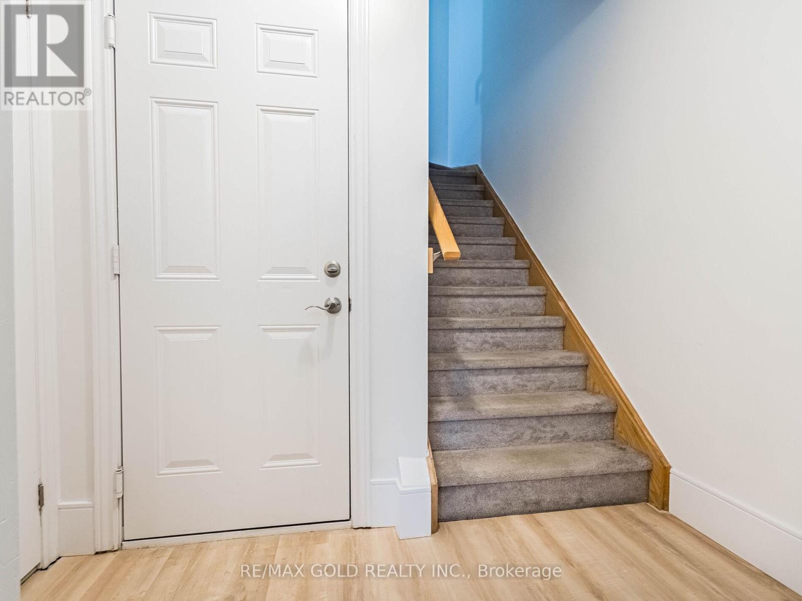 436 Linden Drive, Cambridge, Ontario  N3H 0C6 - Photo 10 - X12443135