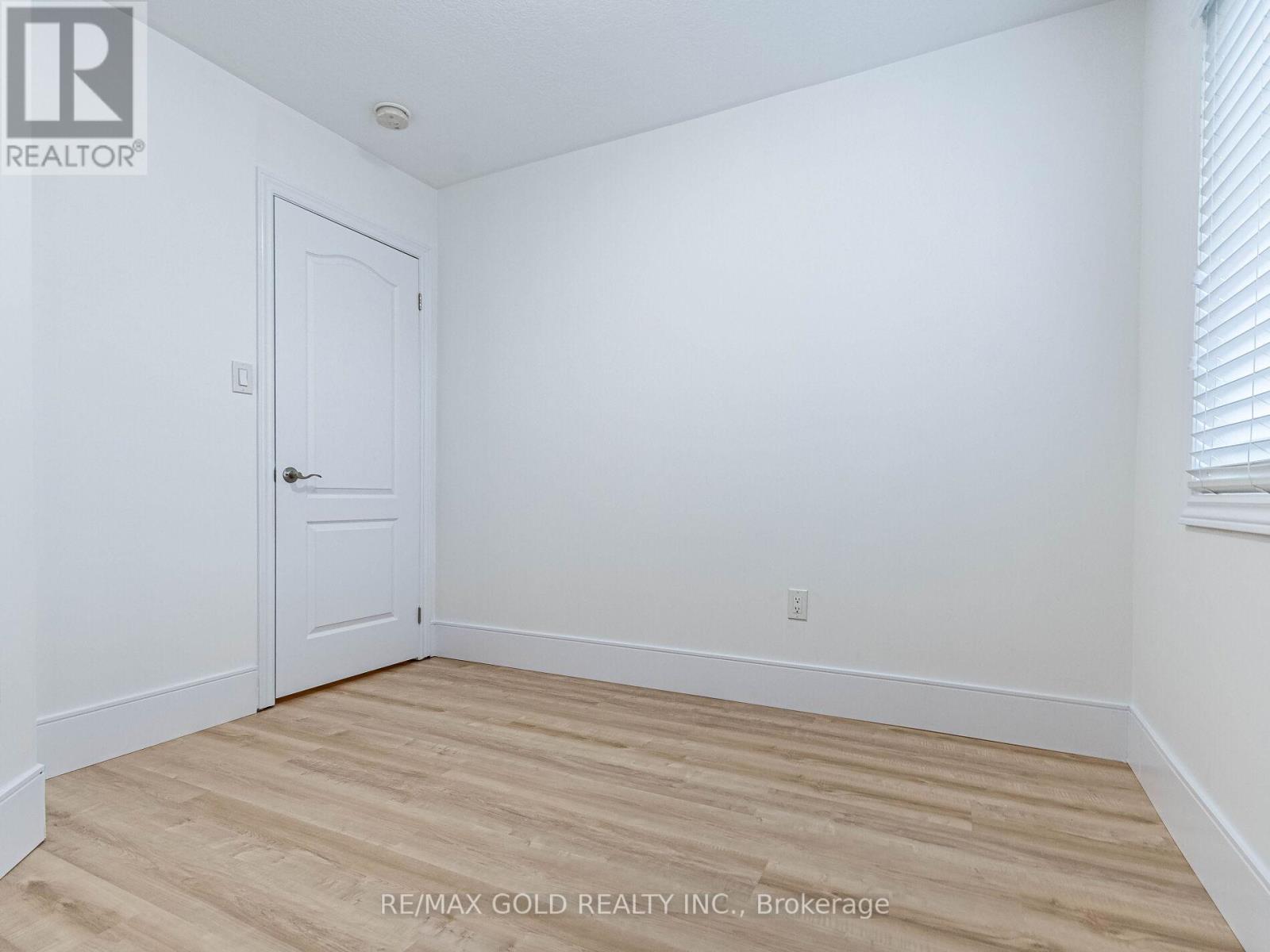 436 Linden Drive, Cambridge, Ontario  N3H 0C6 - Photo 48 - X12443135