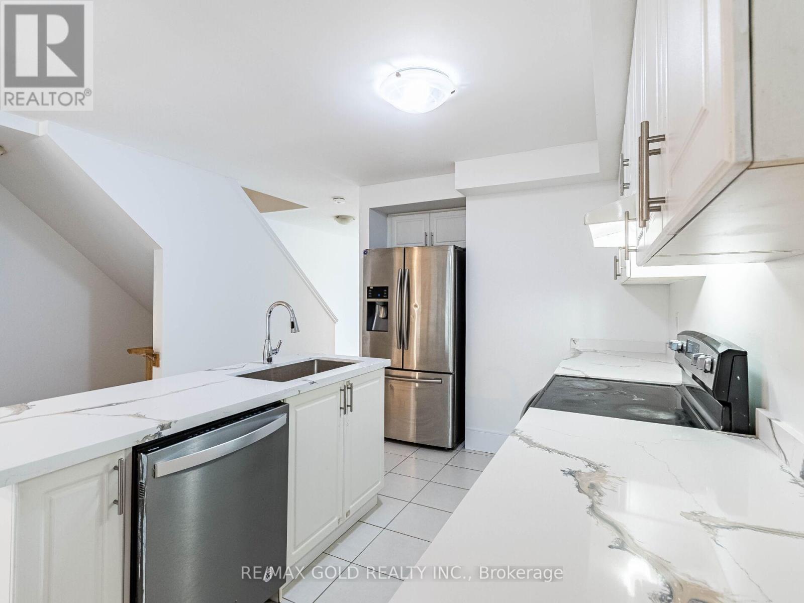 436 Linden Drive, Cambridge, Ontario  N3H 0C6 - Photo 18 - X12443135