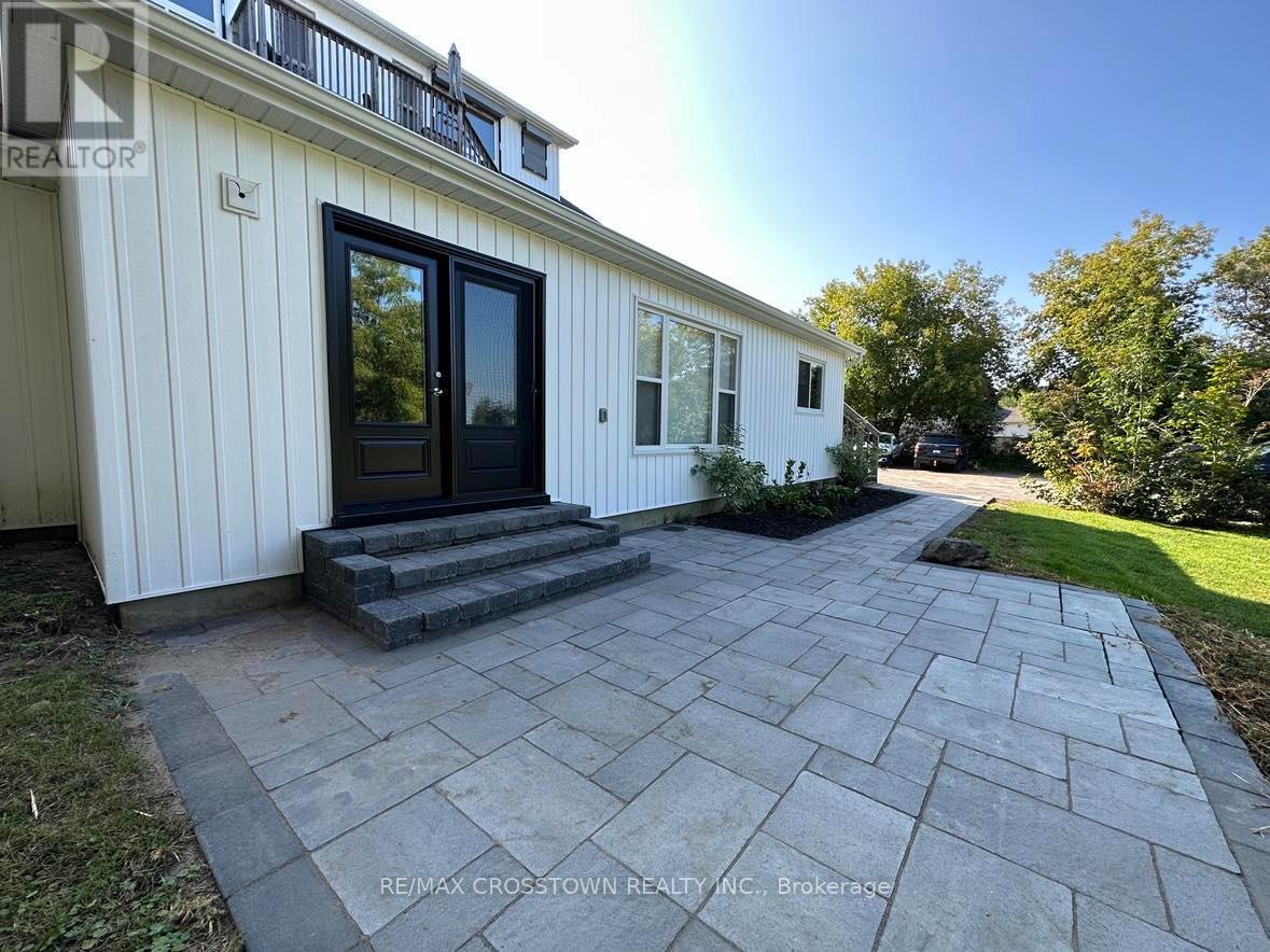 822 Ward Street, Selwyn, Ontario  K0L 1H0 - Photo 9 - X12432122