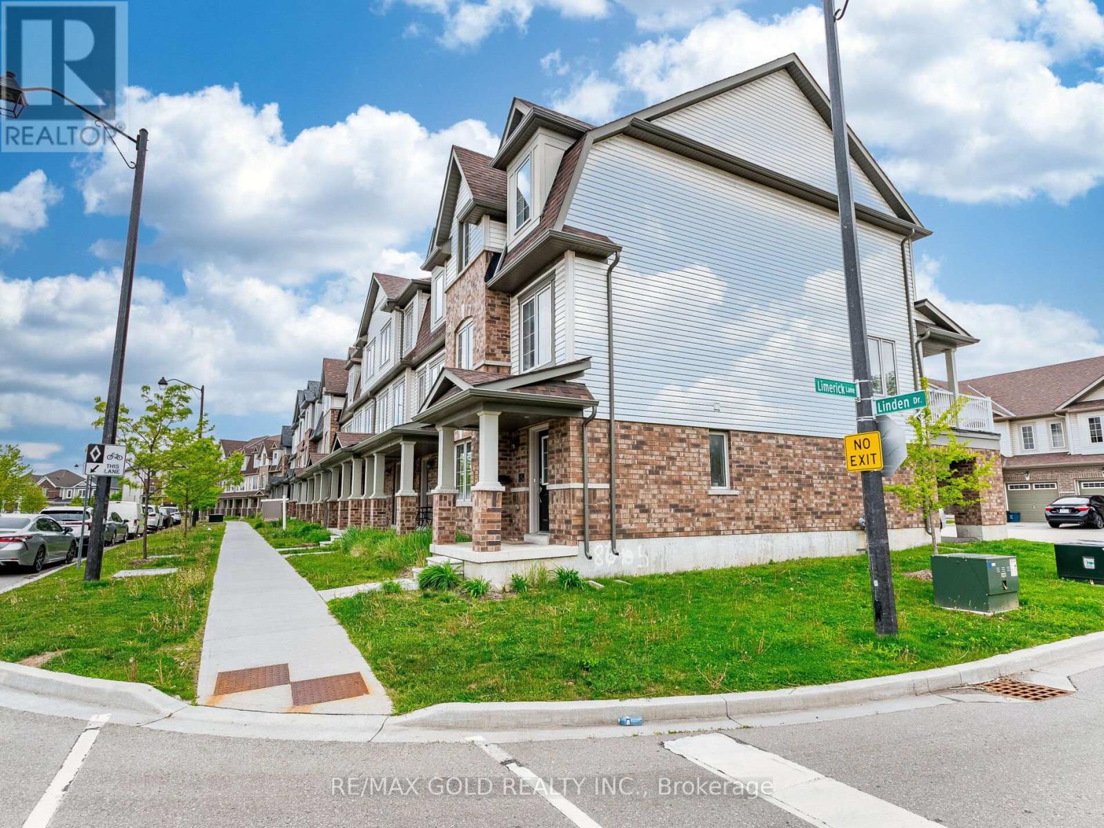 436 Linden Drive, Cambridge, Ontario  N3H 0C6 - Photo 2 - X12443135