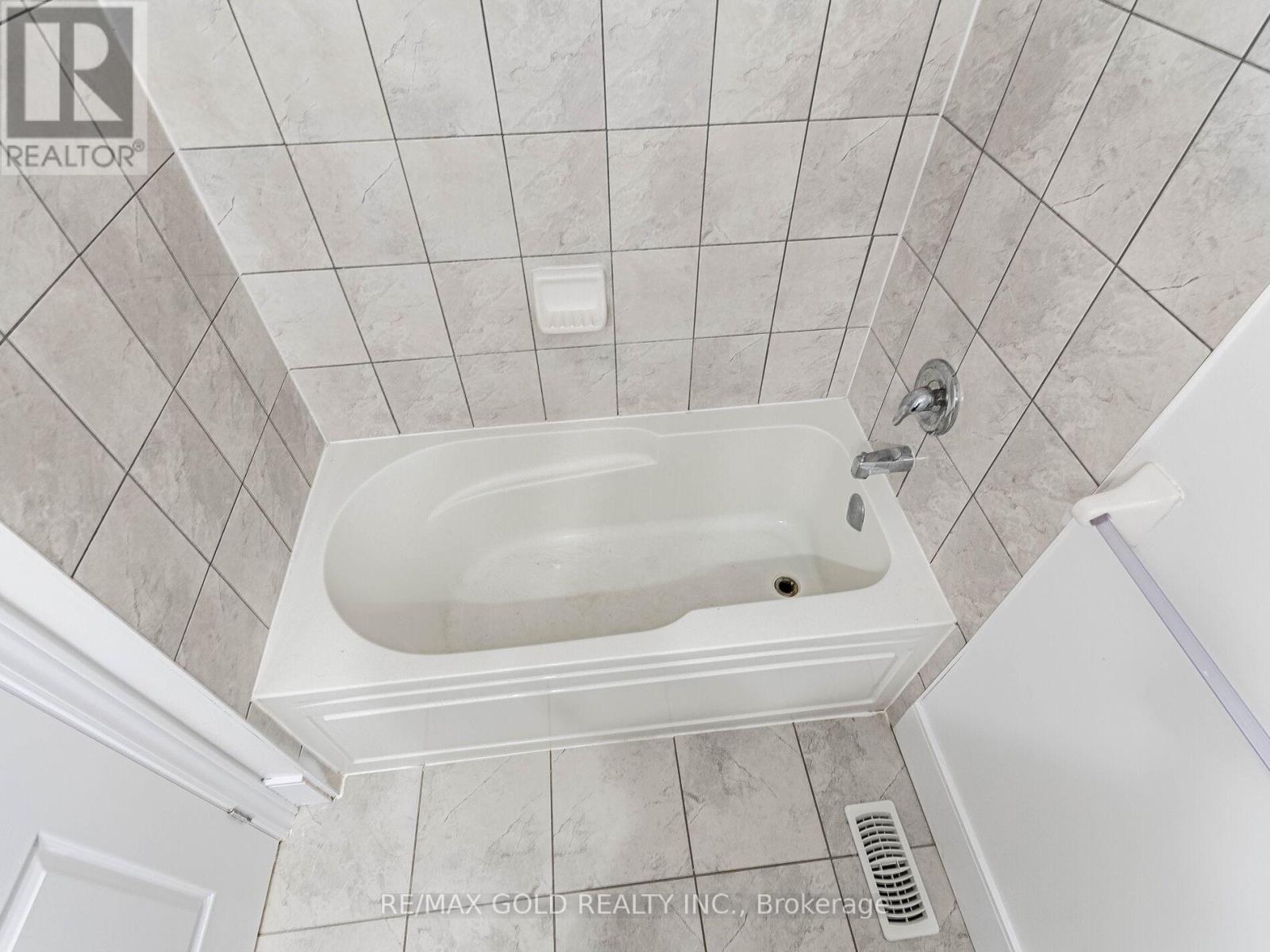 436 Linden Drive, Cambridge, Ontario  N3H 0C6 - Photo 43 - X12443135
