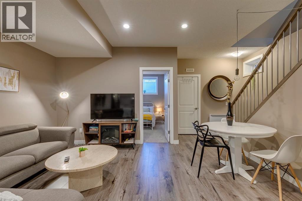 2817 & 2815 16 Avenue Se, Calgary, Alberta  T2A 0M7 - Photo 37 - A2260744