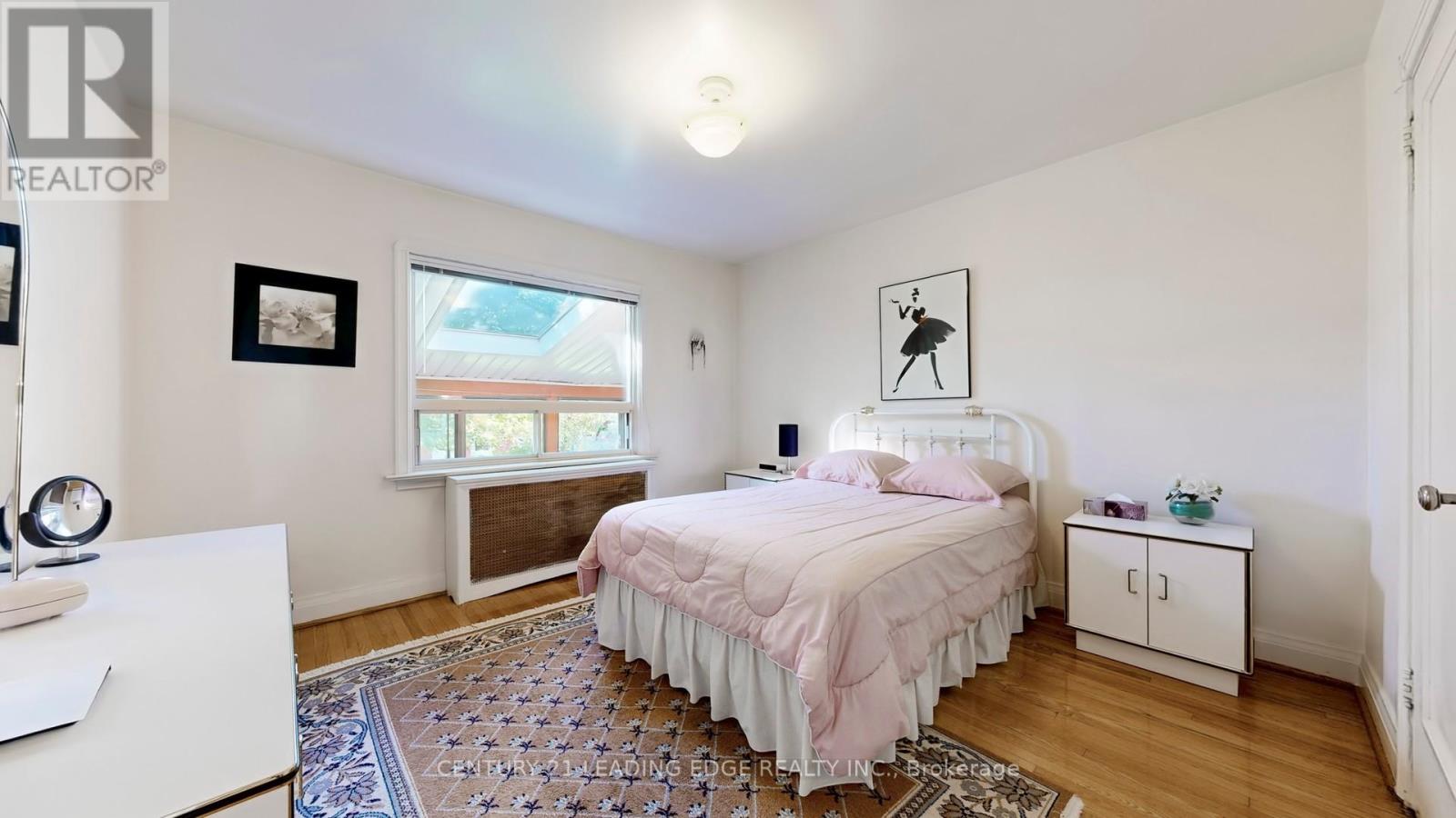 325 Waterloo Avenue, Toronto, Ontario  M3H 4A4 - Photo 13 - C12444933