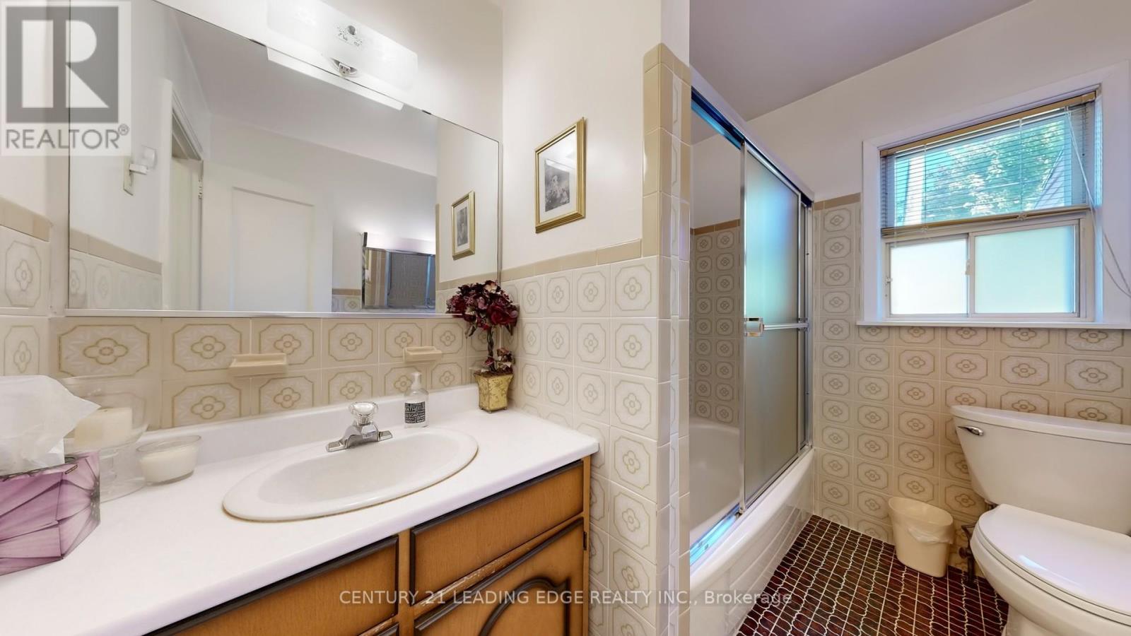 325 Waterloo Avenue, Toronto, Ontario  M3H 4A4 - Photo 19 - C12444933