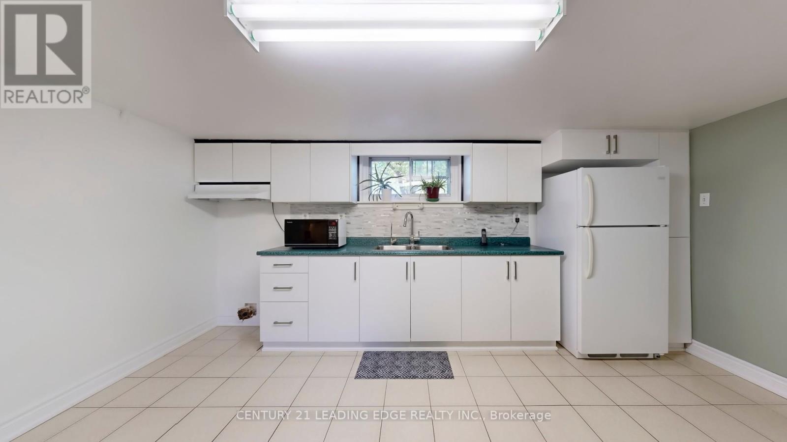 325 Waterloo Avenue, Toronto, Ontario  M3H 4A4 - Photo 23 - C12444933