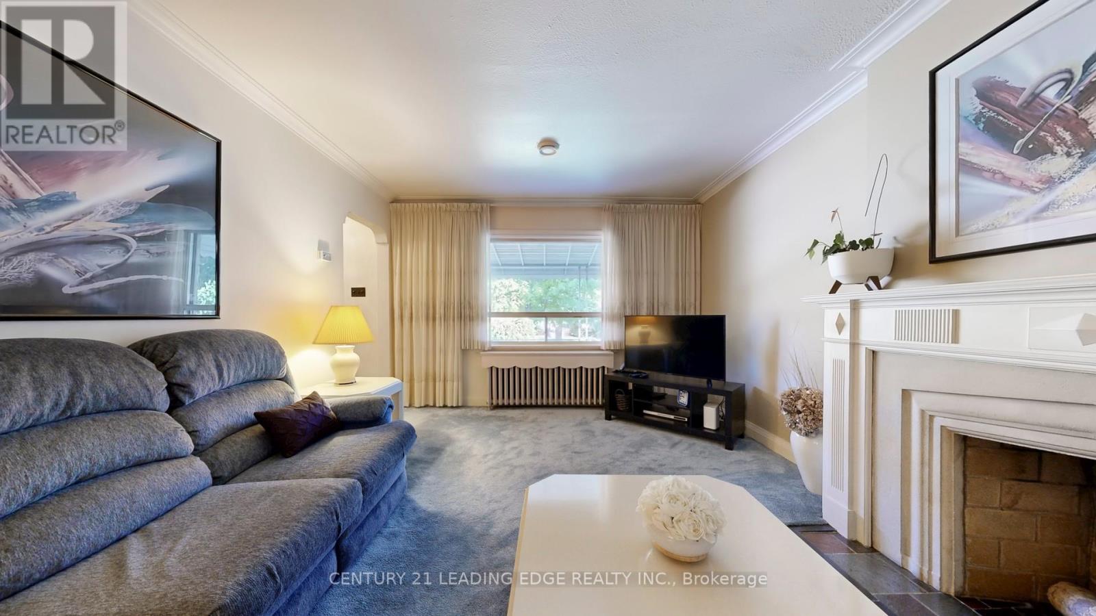 325 Waterloo Avenue, Toronto, Ontario  M3H 4A4 - Photo 3 - C12444933